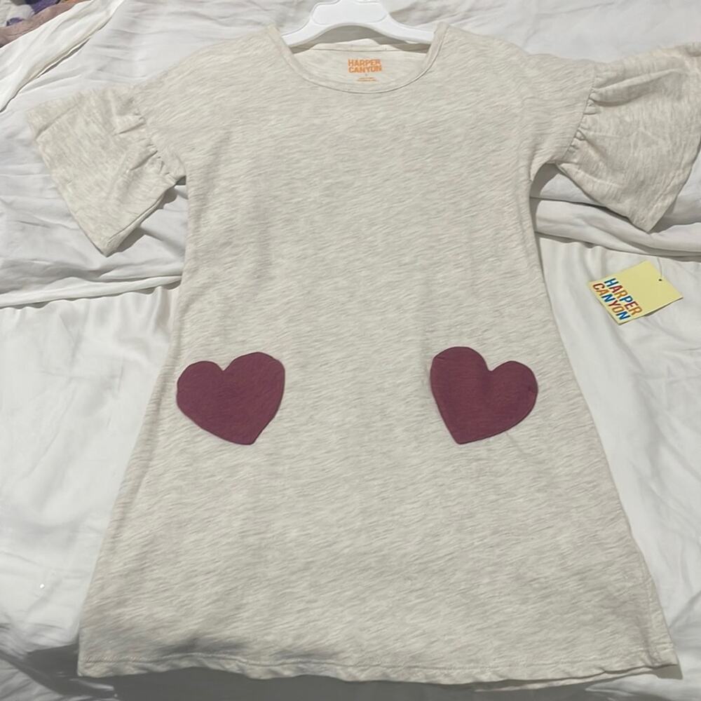 Harper Canyon 5 a line flared sleeve heart patch pockets nwt perfect
